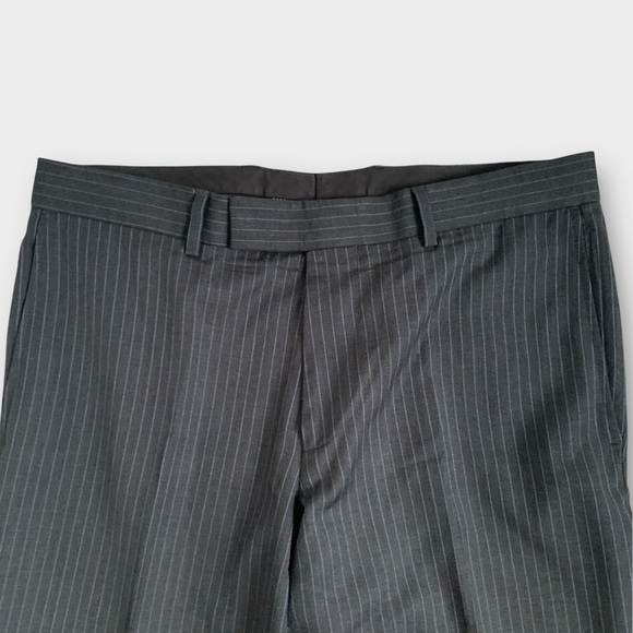 Hugo Boss Suit - Picture 11 of 16